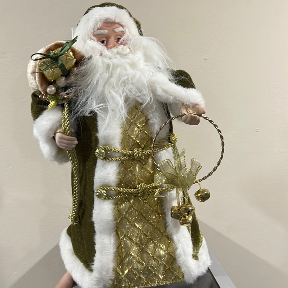Lord and Taylor Santa Tree topper